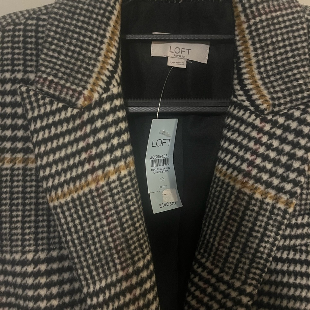 Women’s wool blazer size 10 petite